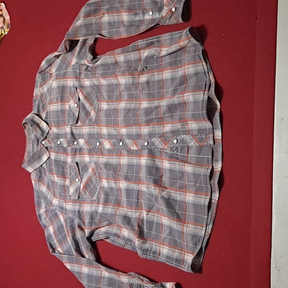 𝅺Redsnap pearl snap shirt (xl)